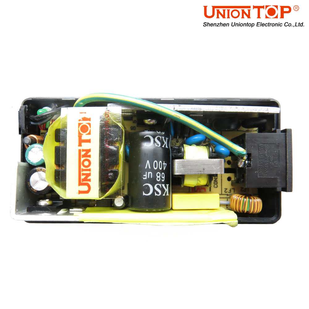 UT42-18V2.5A电源适配器